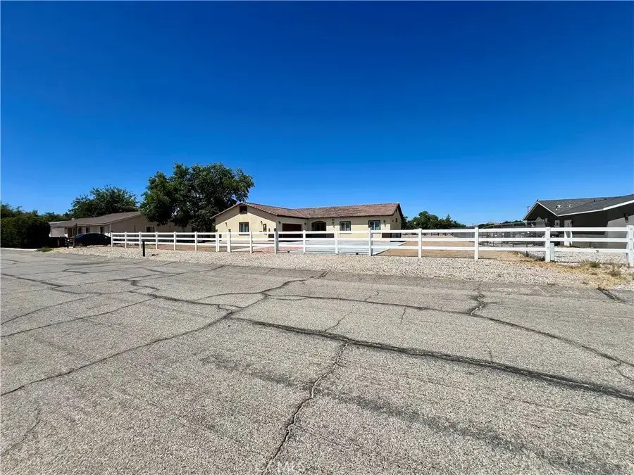 40719 171th Street, Lake Los Angeles, CA 93535 - #3