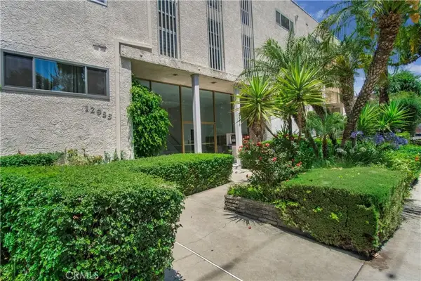 12955 Riverside Drive #102, Sherman Oaks, CA 91423