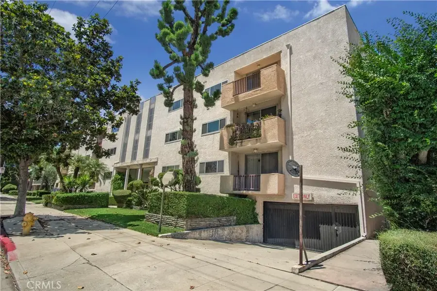 12955 Riverside Drive #102, Sherman Oaks, CA 91423 - #2