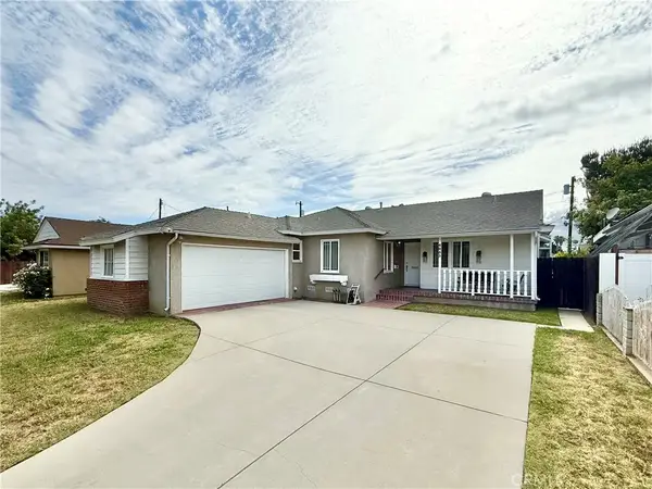 6853 Vanalden Avenue, Reseda, CA 91335