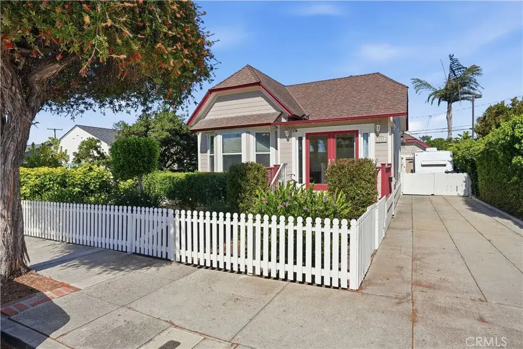 293 Jordan, San Buenaventura Ventura, CA 93001 - #1
