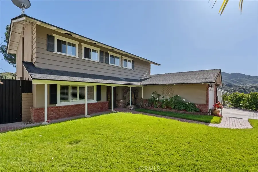 23810 Fambrough, Newhall, CA 91321 - #2