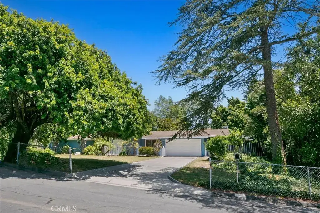 30 La Patera Court, Camarillo, CA 93010 - #1