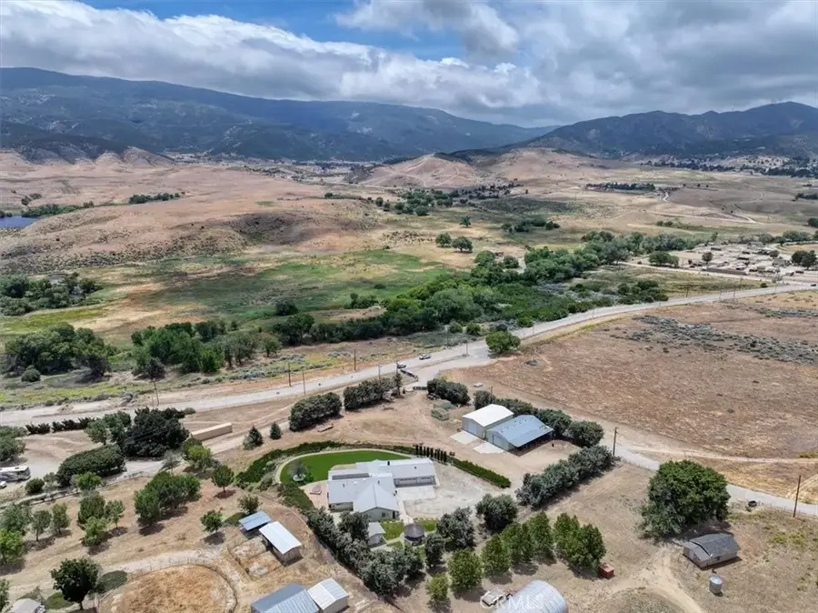 7331 W Avenue O8, Palmdale, CA 93551 - #2