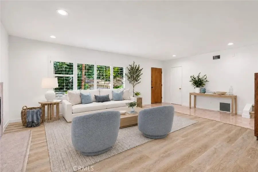 4776 Excelente Drive, Woodland Hills, CA 91364 - #3