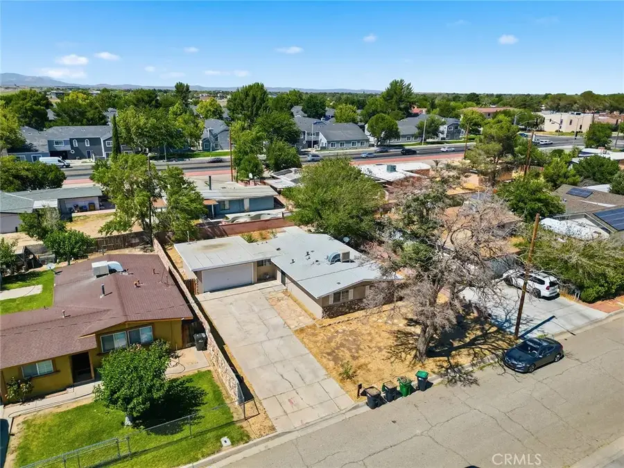 2047 W Lingard, Lancaster, CA 93536 - #2