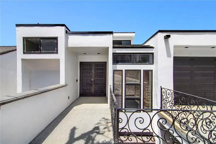 5247 Calatrana, Woodland Hills, CA 91364 - #3