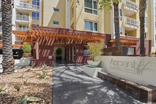 21301 Erwin Street #545, Woodland Hills, CA 91367