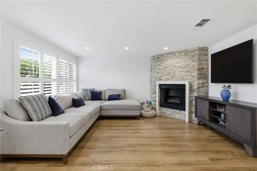 16717 Vanowen Street, Van Nuys, CA 91406 - #3