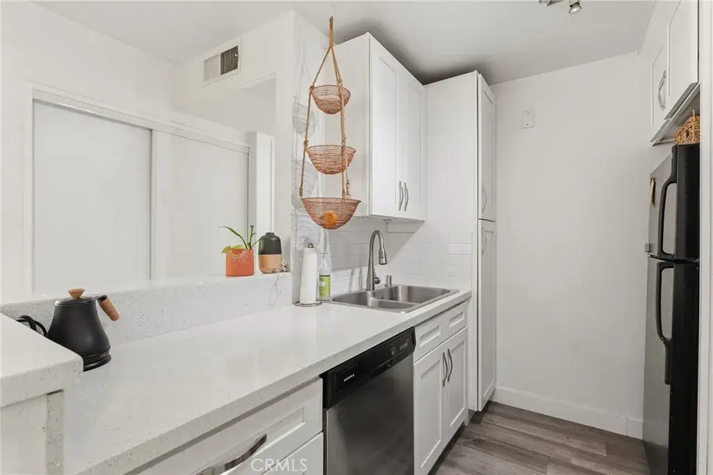 18620 Hatteras Street #157, Tarzana, CA 91356 - #1
