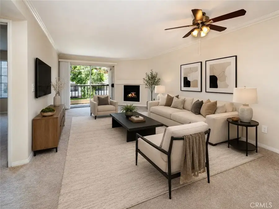 5510 Owensmouth Ave #204, Woodland Hills, CA 91367 - #3