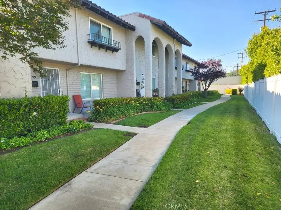 24223 La Glorita Circle, Newhall, CA 91321 - #3