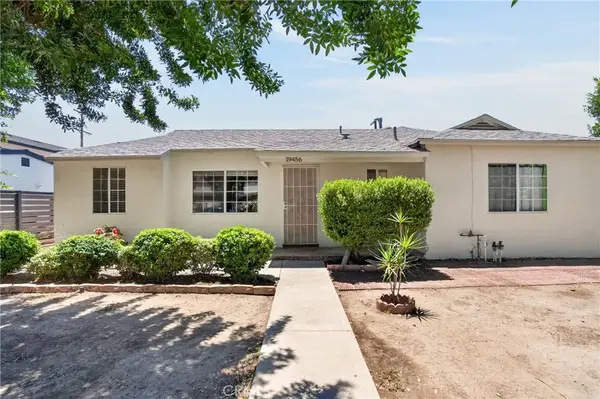 19456 Sherman Way, Reseda, CA 91335