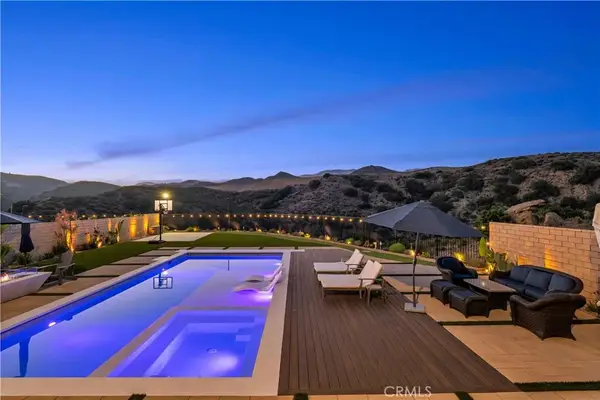 21611 Canyon Cove, Chatsworth, CA 91311