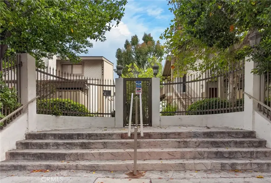 18433 Hatteras #507, Tarzana, CA 91356 - #2
