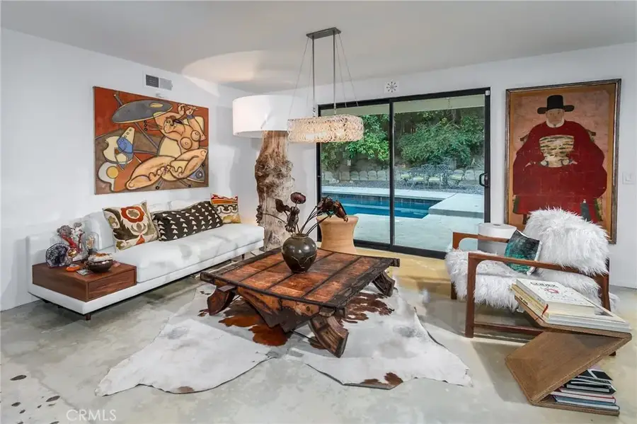 4709 Dunman Avenue, Woodland Hills, CA 91364 - #2