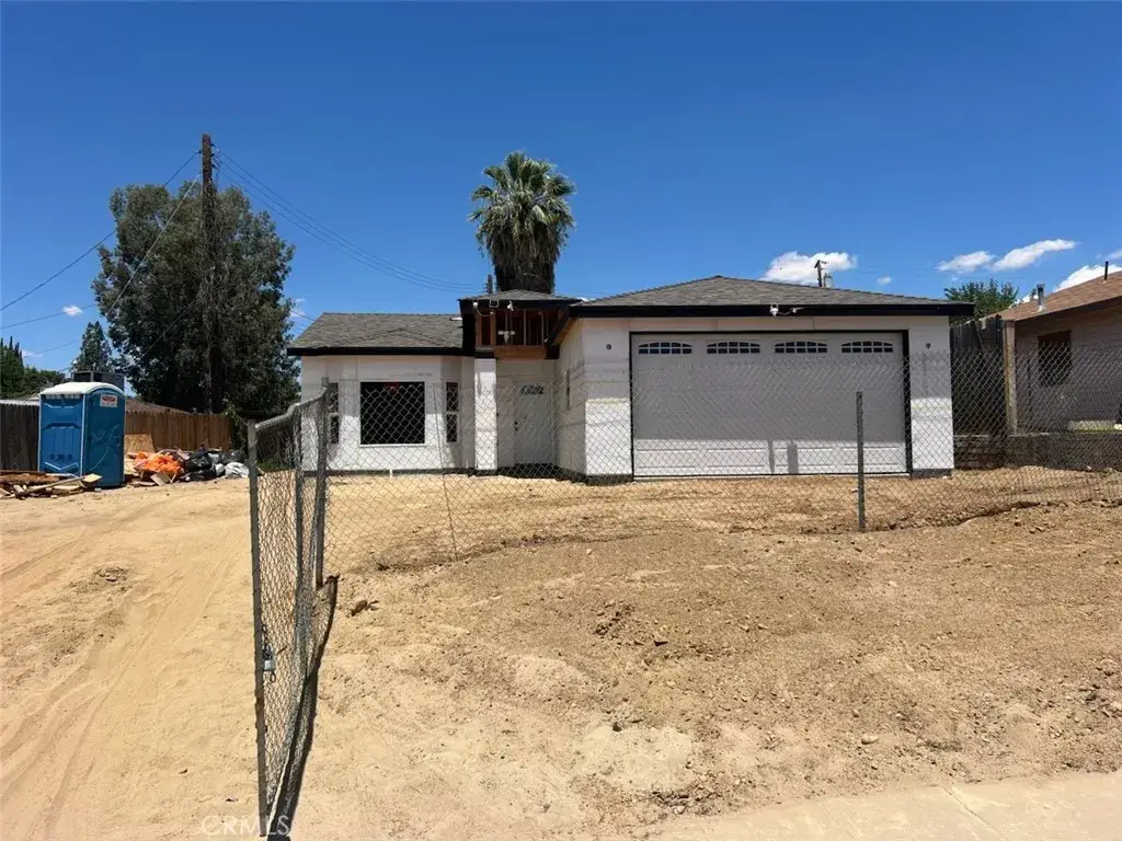 3008 Crestline, Bakersfield, CA 93306 - #1