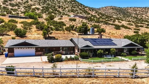 1661 Twin Butte, Palmdale, CA 93551