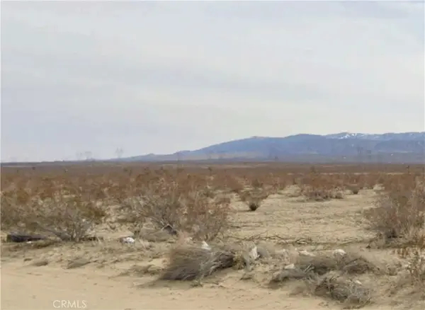 17100 E Avenue T-8, Palmdale, CA 93591