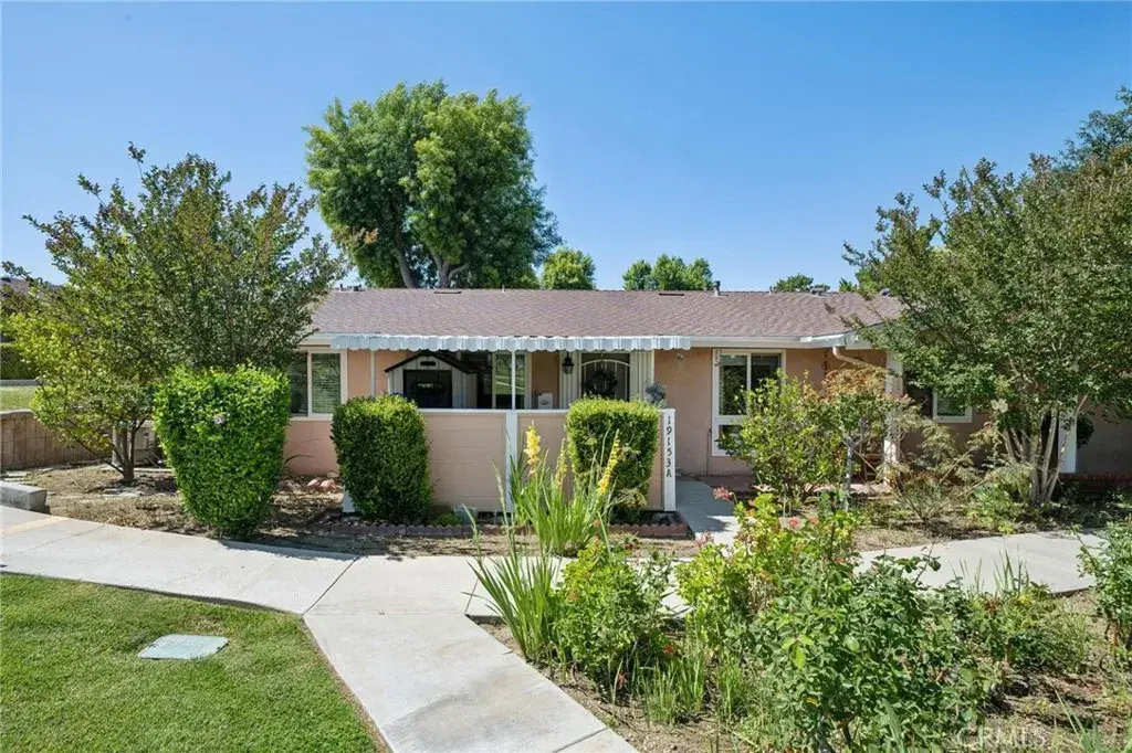 19153 Avenue Of The Oaks #A, Newhall, CA 91321 - #1