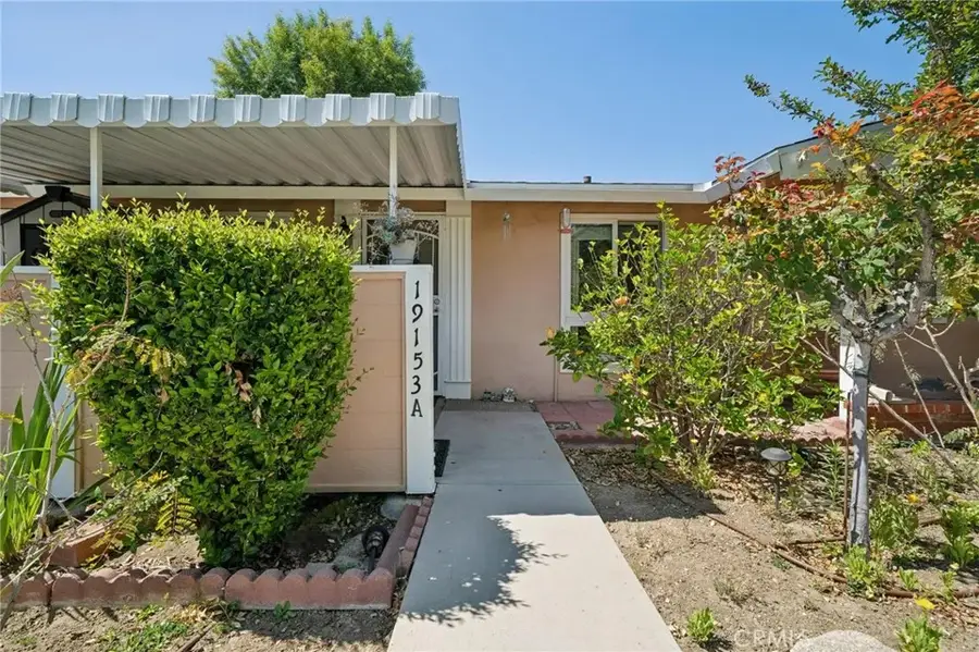 19153 Avenue Of The Oaks #A, Newhall, CA 91321 - #3
