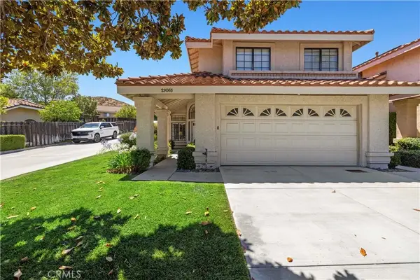 29065 Marilyn Dr, Canyon Country, CA 91387