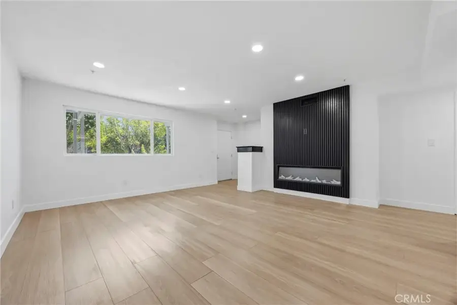 645 W Regent, Inglewood, CA 90301 - #3