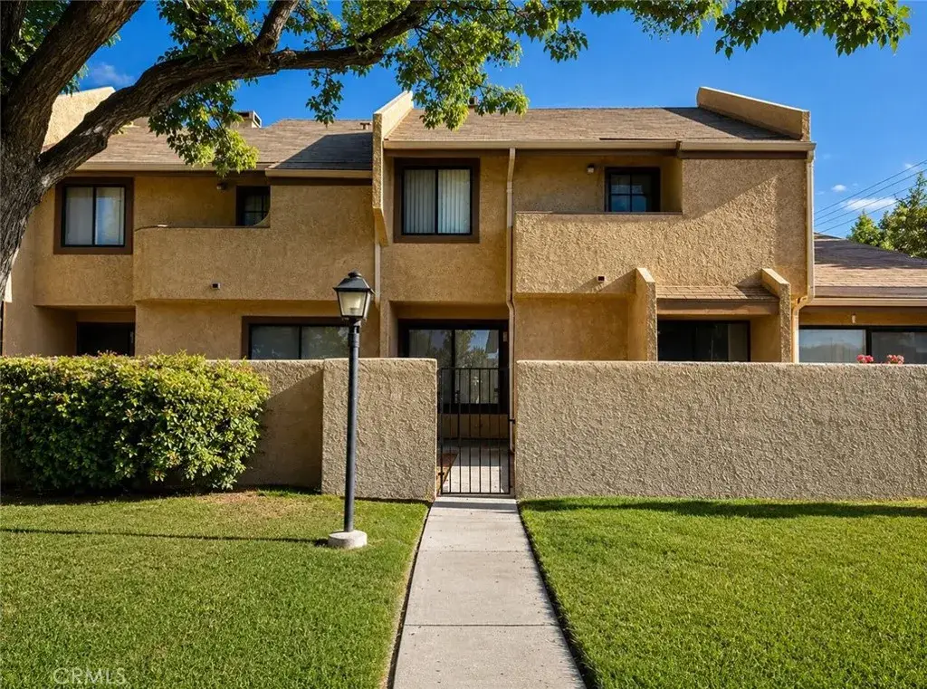 1849 E Avenue J4, Lancaster, CA 93535 - #1