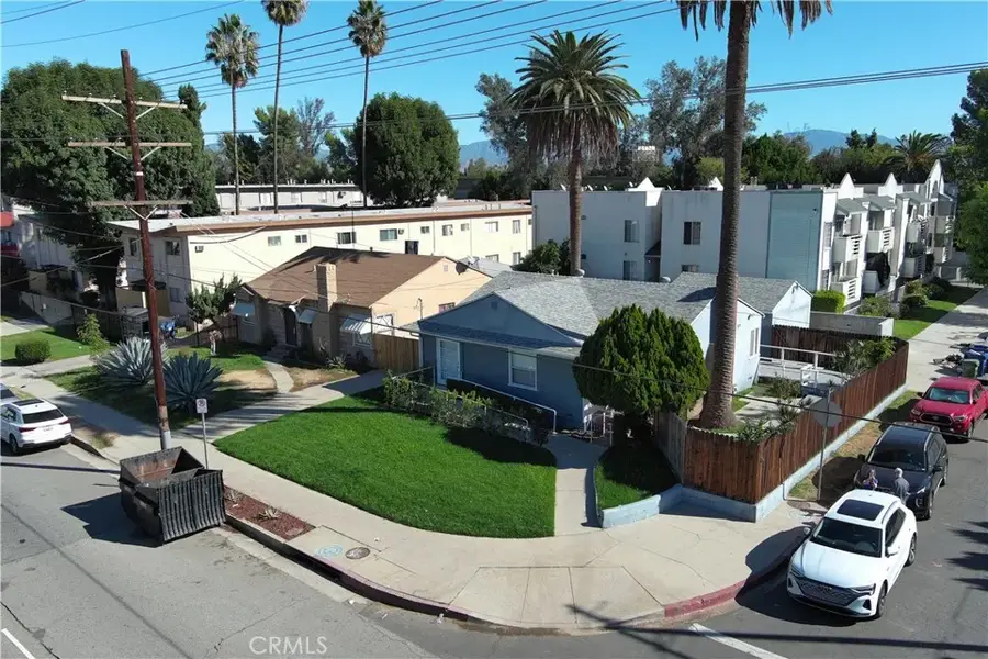 7402 Haskell, Van Nuys, CA 91406 - #3