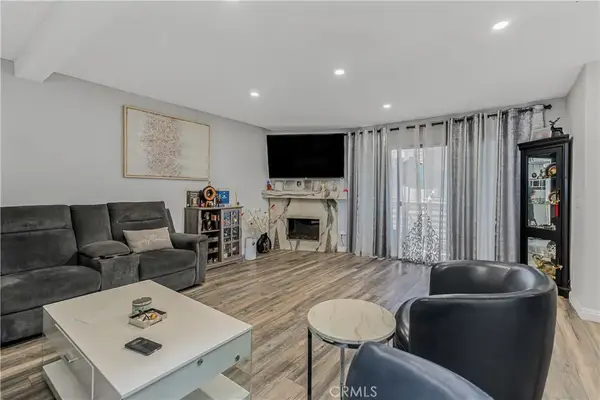10009 Topanga Canyon Boulevard #5, Chatsworth, CA 91311
