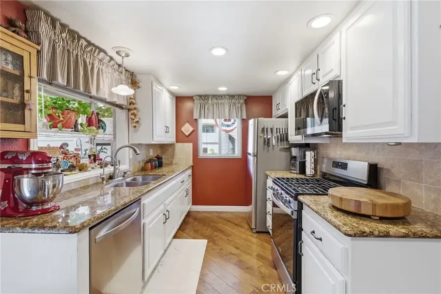 20002 Avenue Of The Oaks, Newhall, CA 91321 - #3