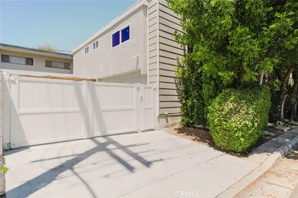 4405 Ventura Canyon Avenue, Sherman Oaks, CA 91423 - #1