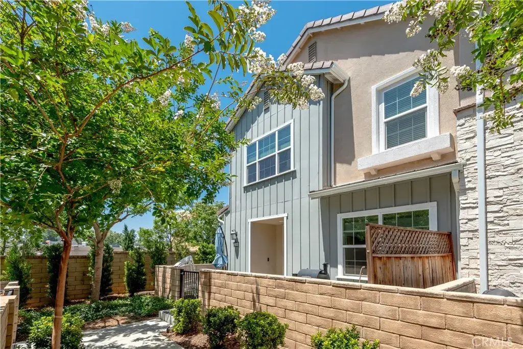 22964 Harvest Mill, Saugus, CA 91350 - #1