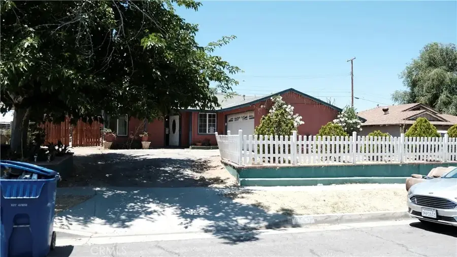 37431 Larkin Avenue, Palmdale, CA 93550 - #2