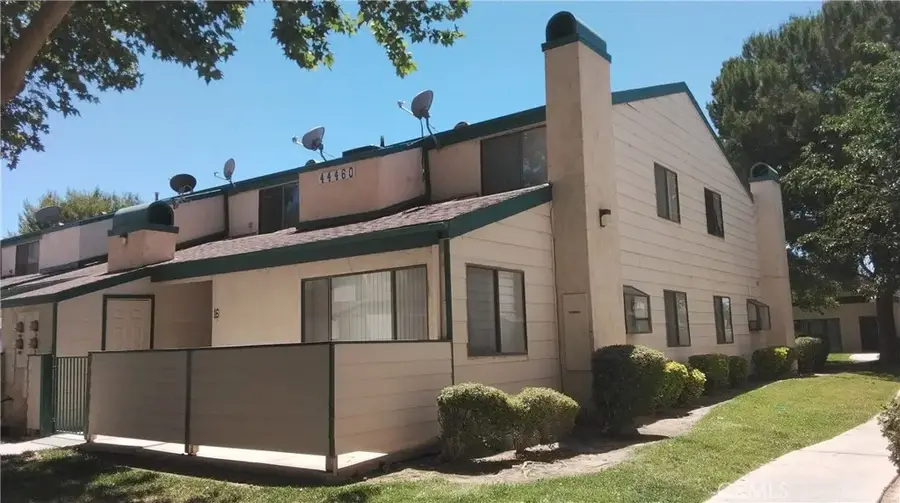 44460 15th Street East #16, Lancaster, CA 93535 - #2