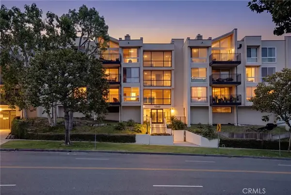 1340 S Beverly Glen Boulevard #211, Los Angeles, CA 90024