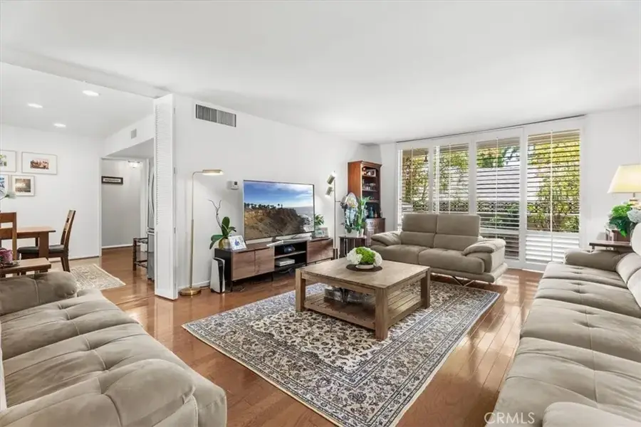 15248 Dickens Street #205, Sherman Oaks, CA 91403 - #2