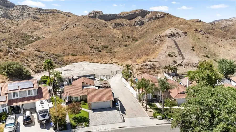 15221 Poppy Meadow, Canyon Country, CA 91387 - #2