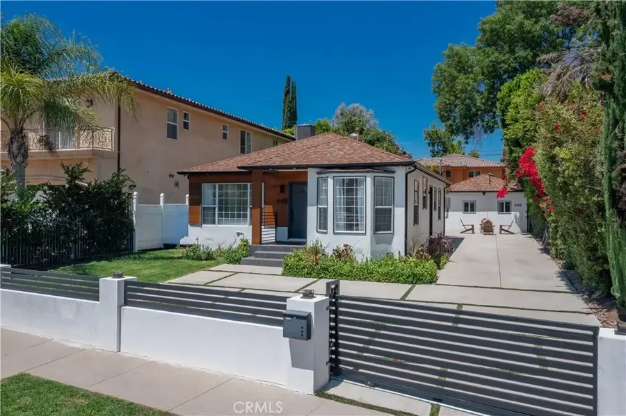 5143 Newcastle Avenue, Encino, CA 91316 - #3