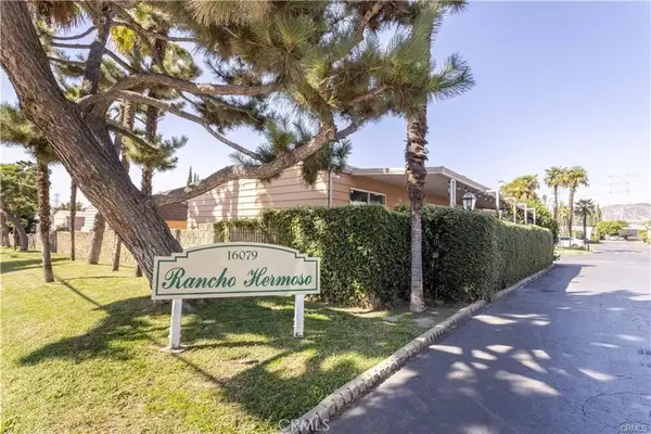 16079 Yarnell #C15, Sylmar, CA 91342