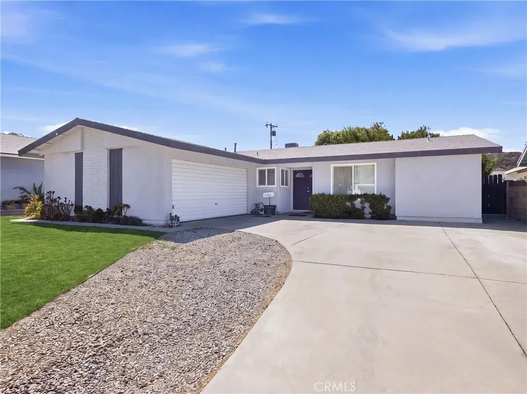 21052 Kingscrest, Saugus, CA 91350 - #1