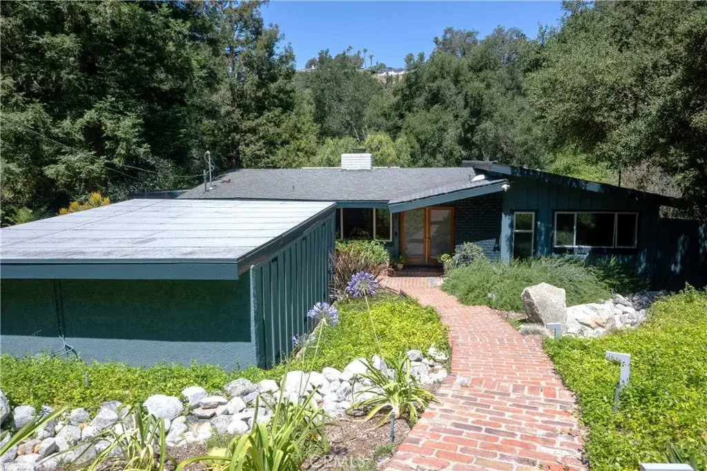 15515 Del Gado, Sherman Oaks, CA 91403 - #1