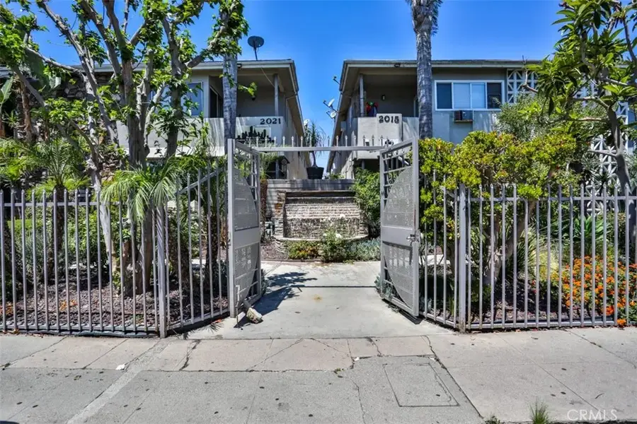 2015 Chariton, Los Angeles, CA 90034 - #2