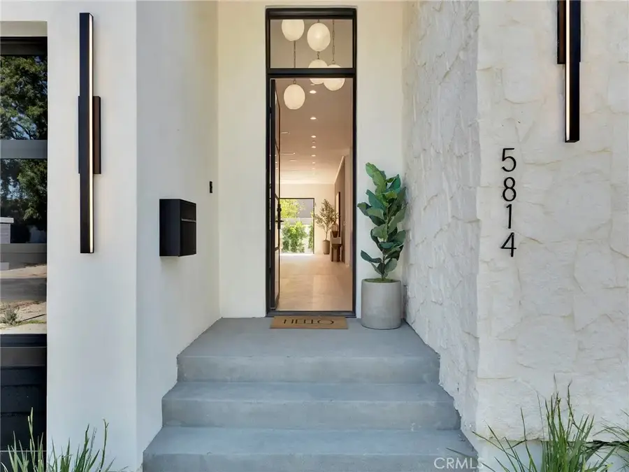 5814 Graves Avenue, Encino, CA 91316 - #2