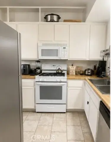 7150 Carlson Circle #24, Canoga Park, CA 91303 - #3