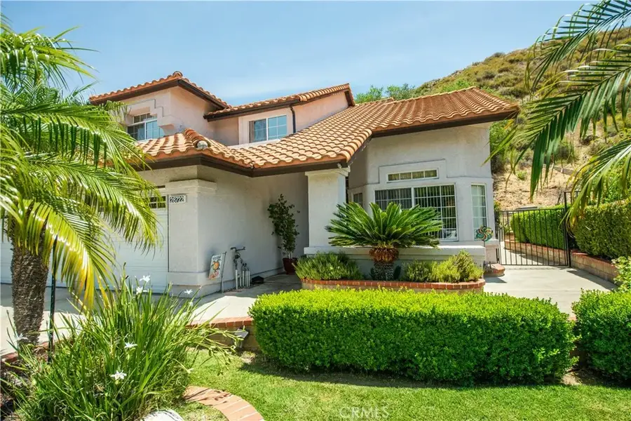 28722 Darrow, Saugus, CA 91390 - #3