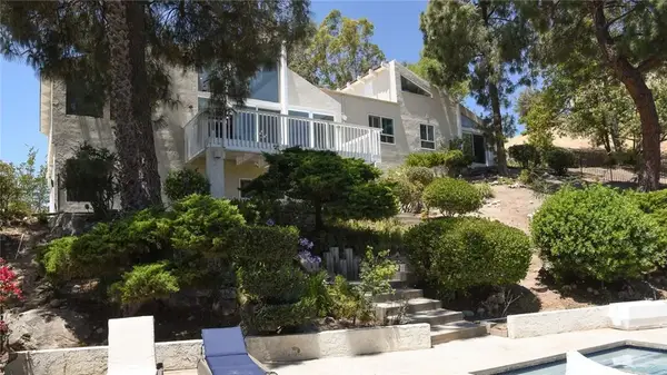 2 Wrangler, Bell Canyon, CA 91307
