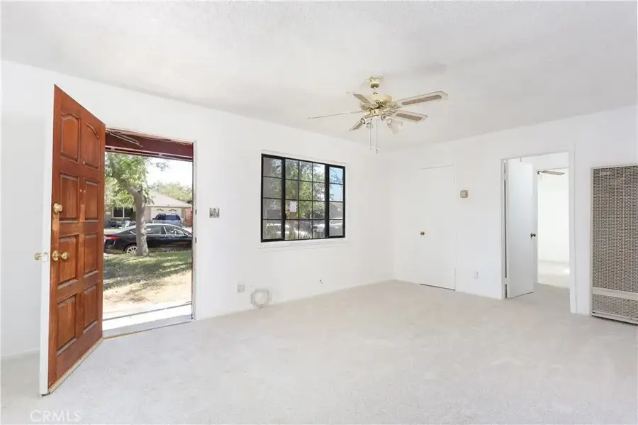 1109 W Lumber Street, Lancaster, CA 93534 - #3