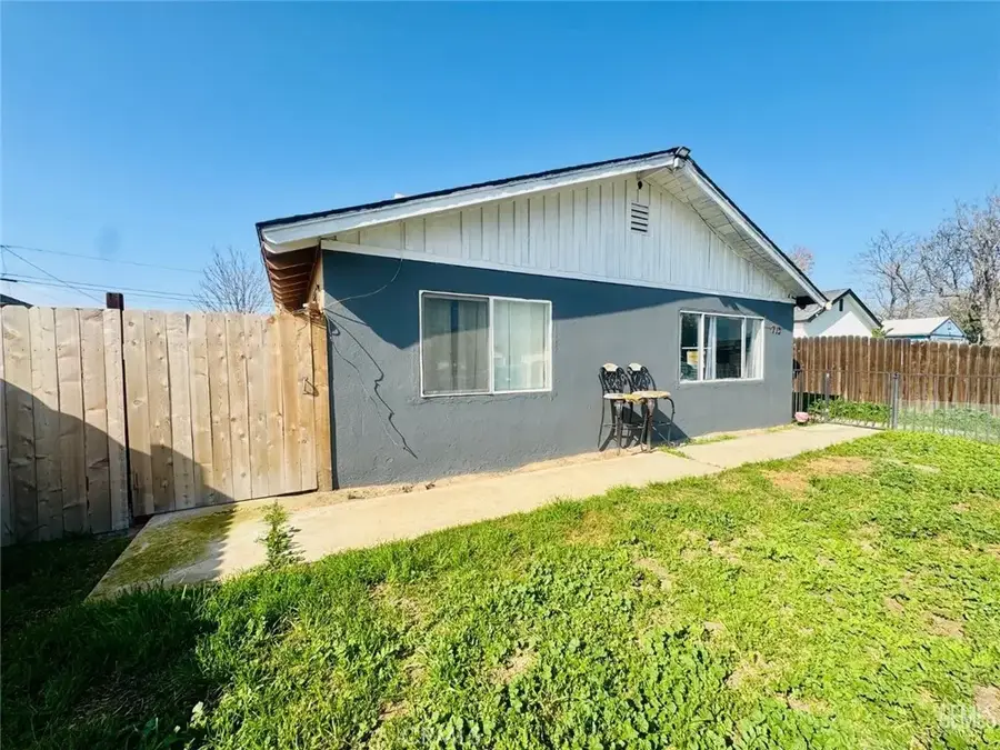 713 Iris, Bakersfield, CA 93308 - #3