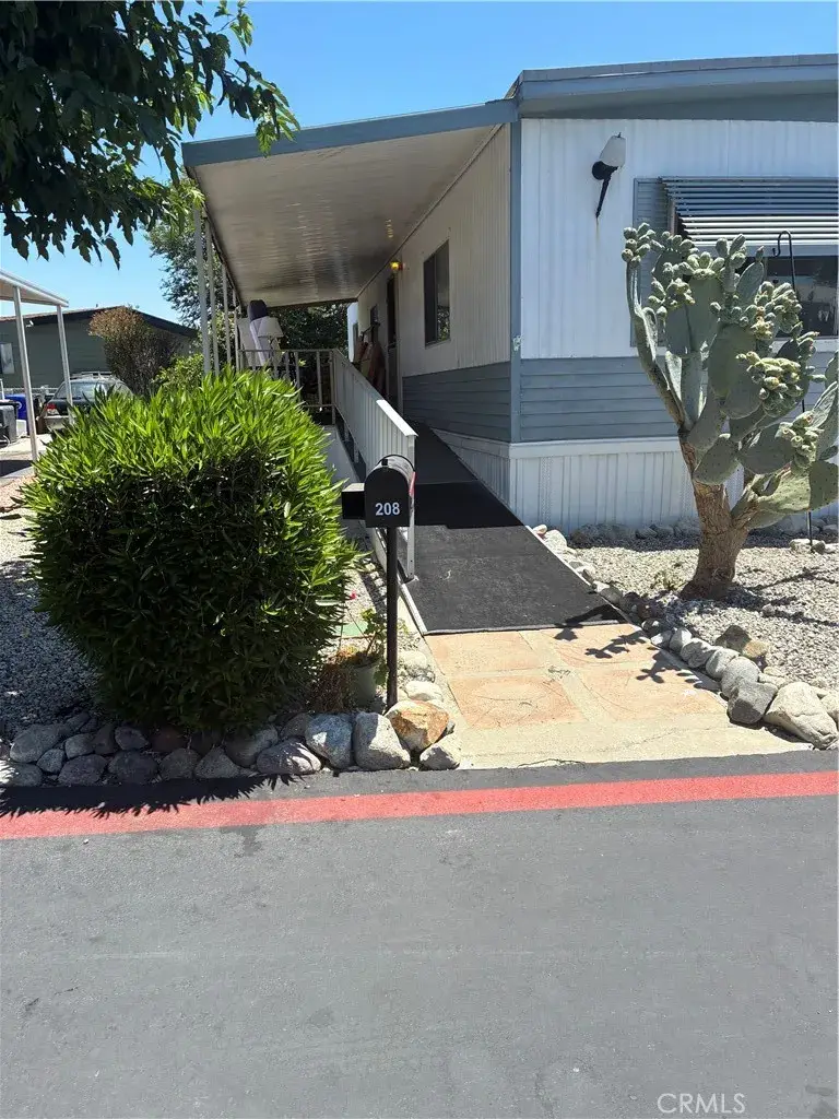 27361 Sierra #208, Canyon Country, CA 91351 - #2